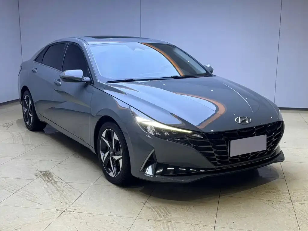 Hyundai Elantra 2022 из CN, фото 2