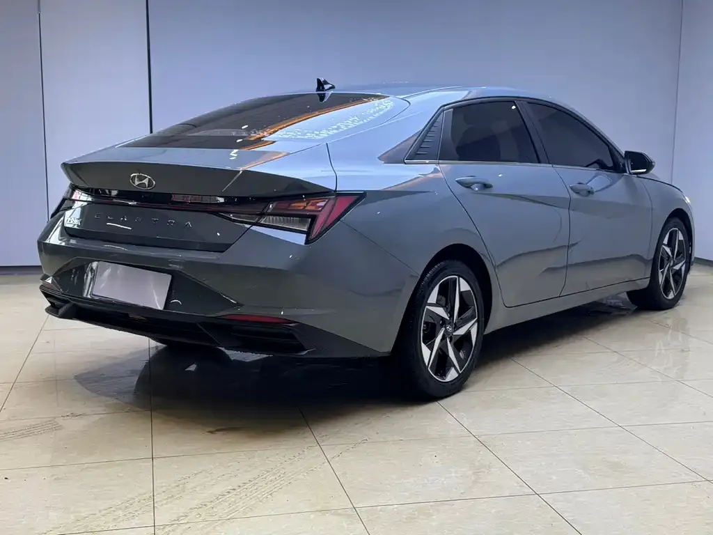 Hyundai Elantra 2022 из CN, фото 8