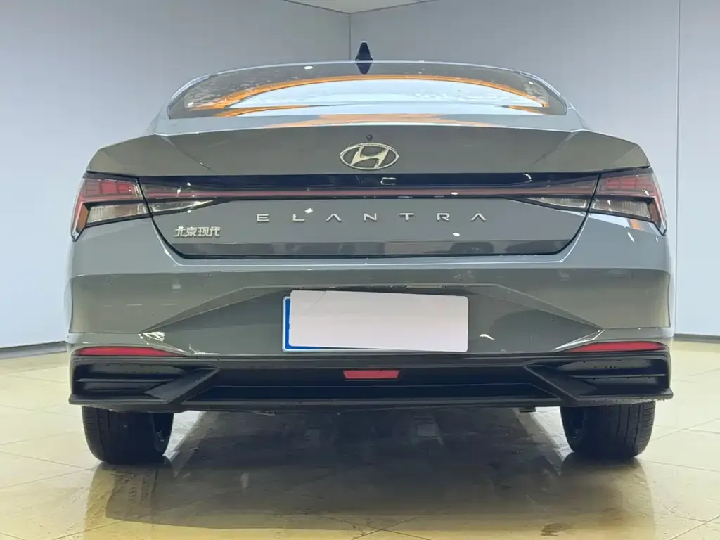 Hyundai Elantra 2022 из CN, фото 10