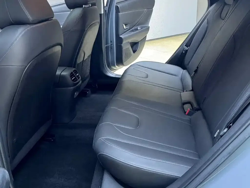 Hyundai Elantra 2022 из CN, фото 9