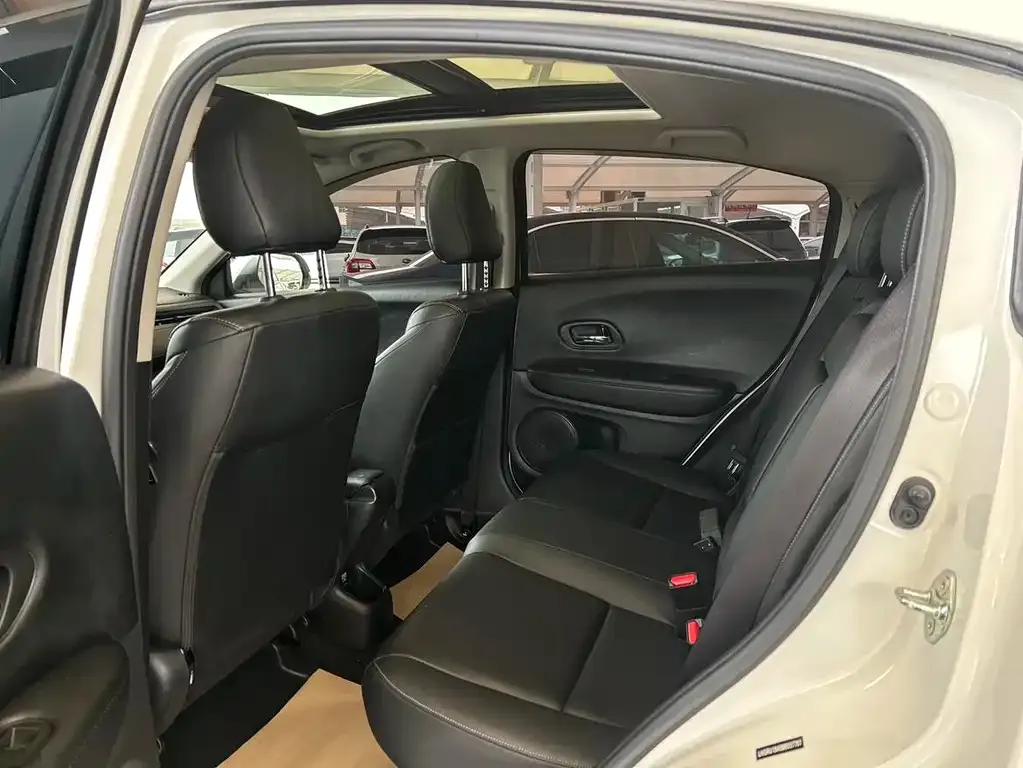 Honda Vezel 2022 из CN, фото 6