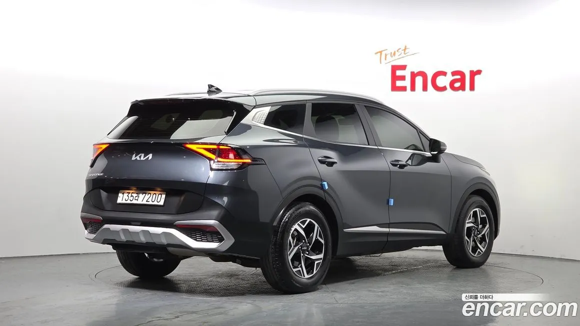 Kia Sportage — фото 8