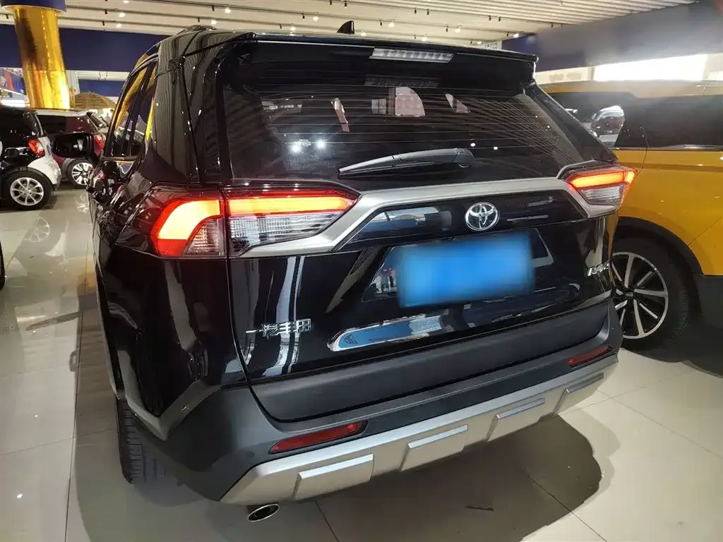 Toyota RAV4 2025 из CN, фото 7