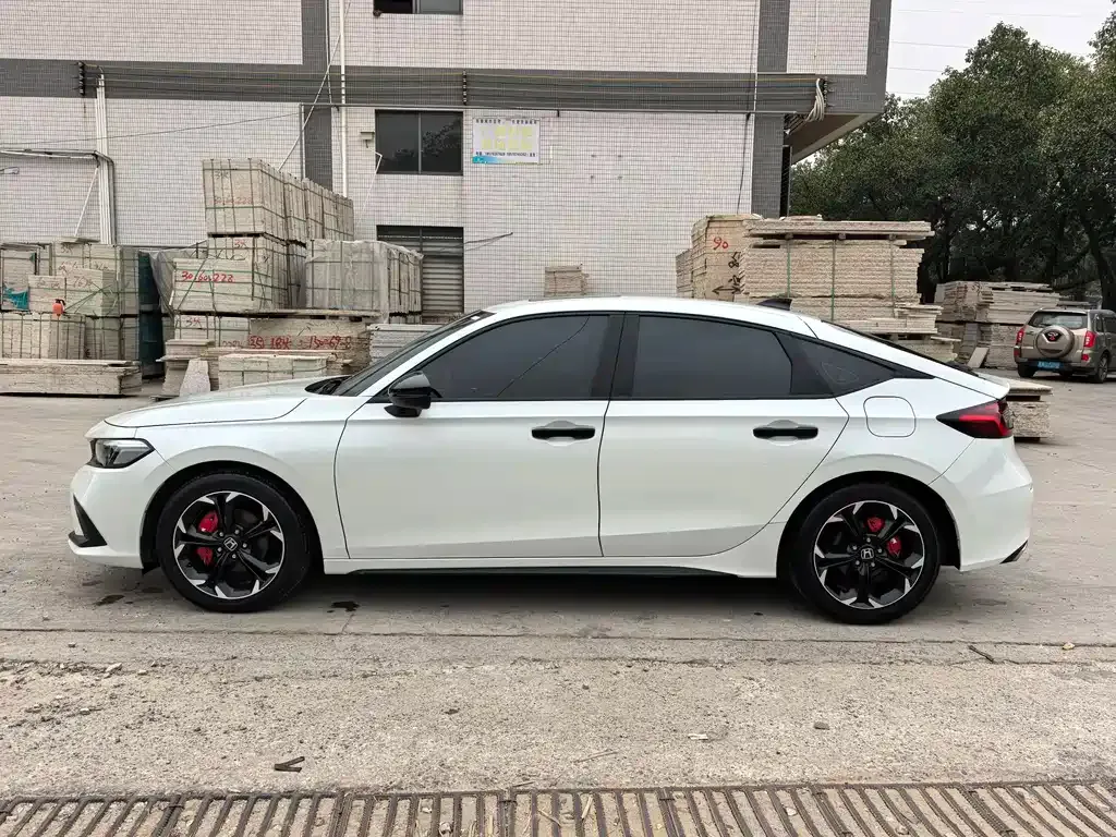 Honda Civic — фото 7