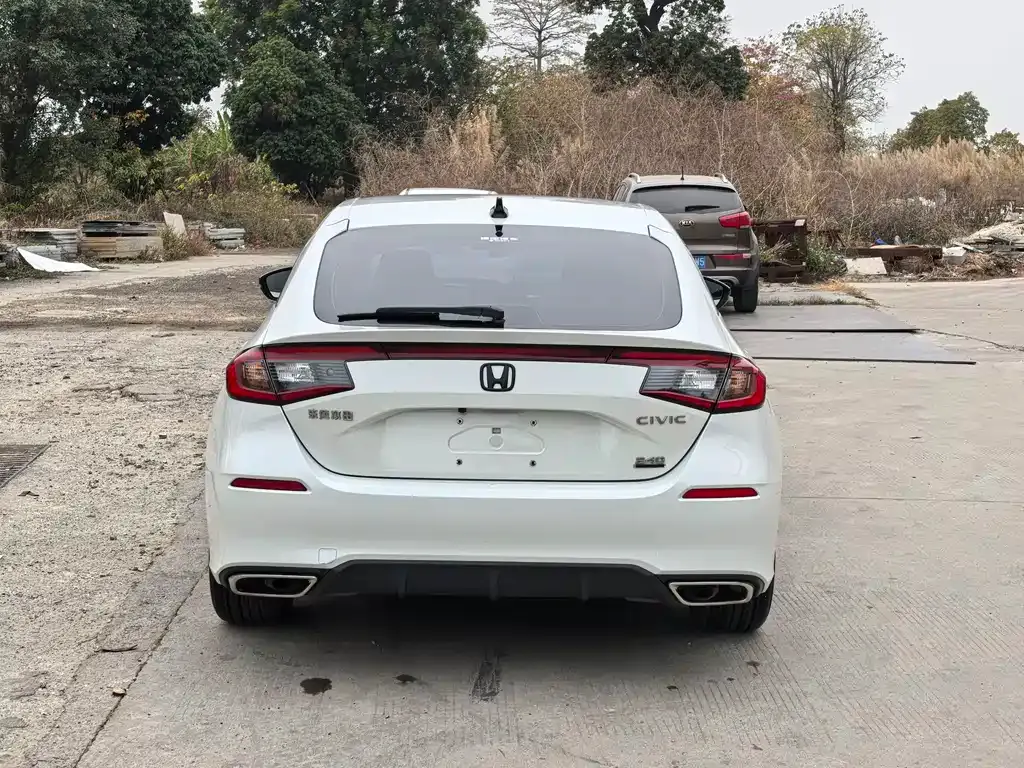 Honda Civic — фото 10