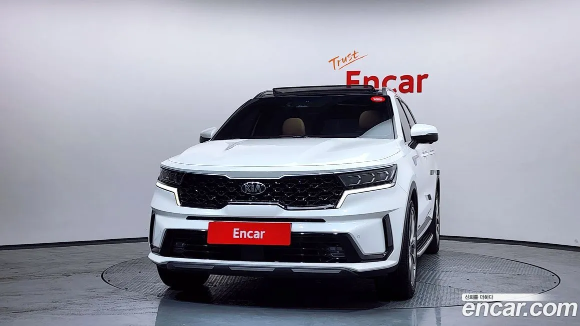 Kia Sorento — фото 5
