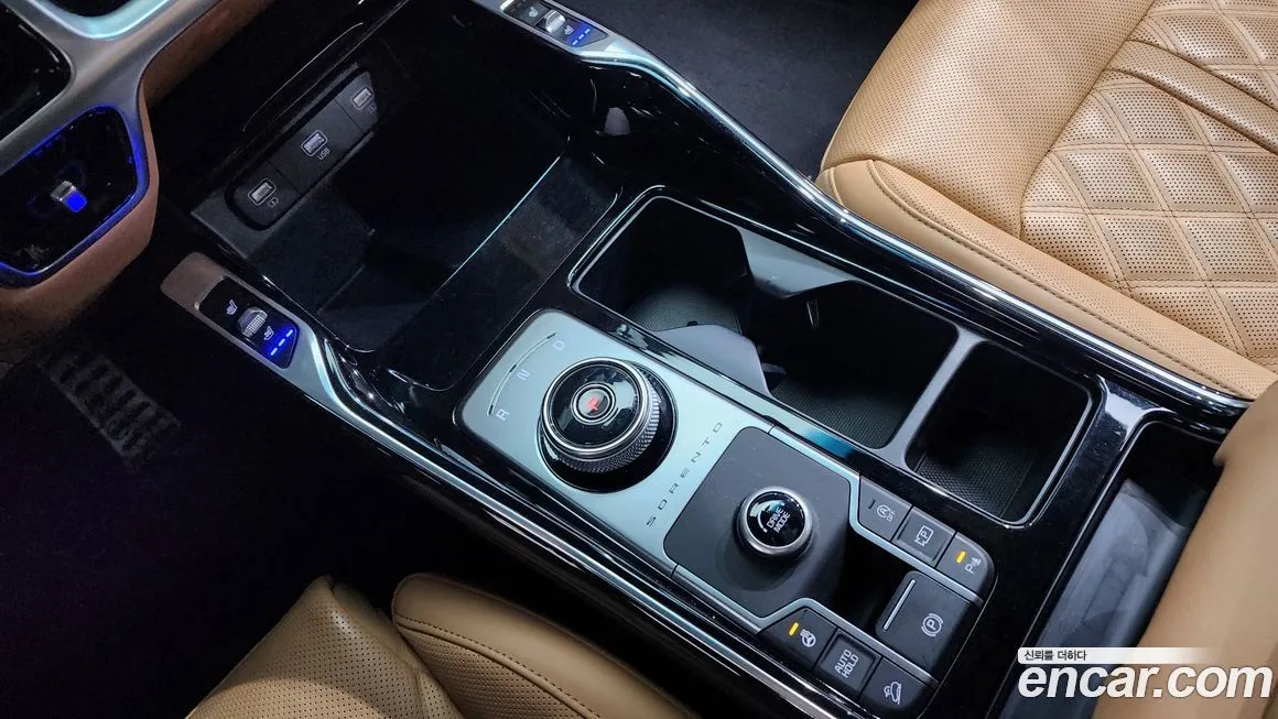 Kia Sorento — фото 9
