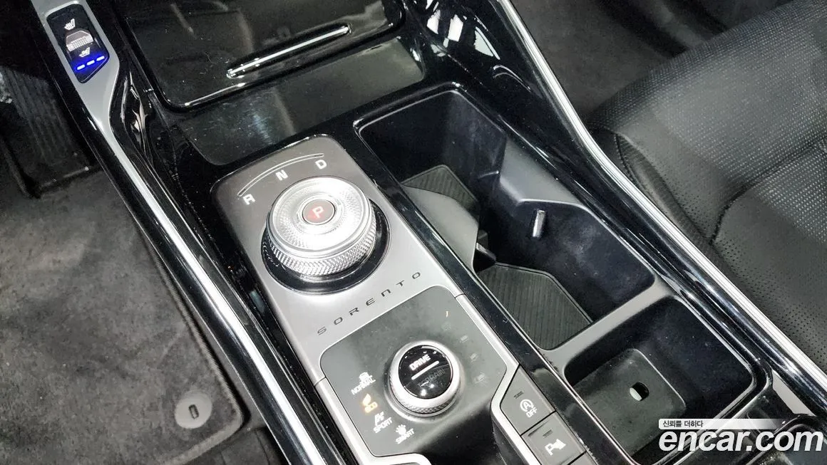 Kia Sorento — фото 9