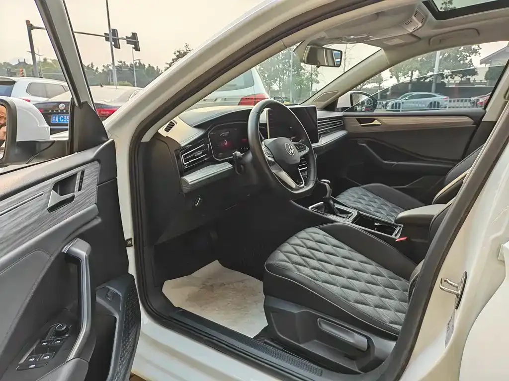 Volkswagen Sagitar 2023 из CN, фото 8