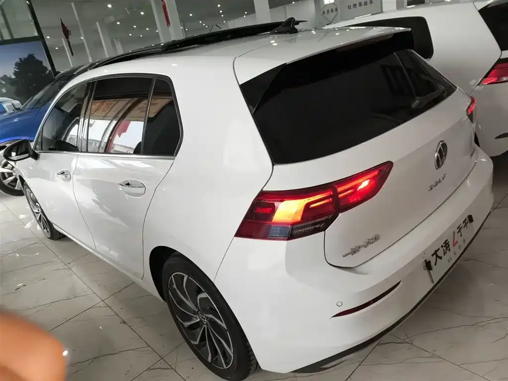 Volkswagen Golf 2021 из CN, фото 3