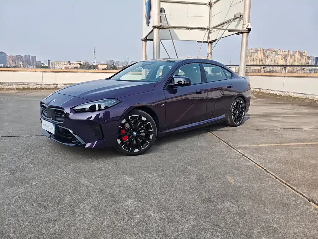 BMW M235L