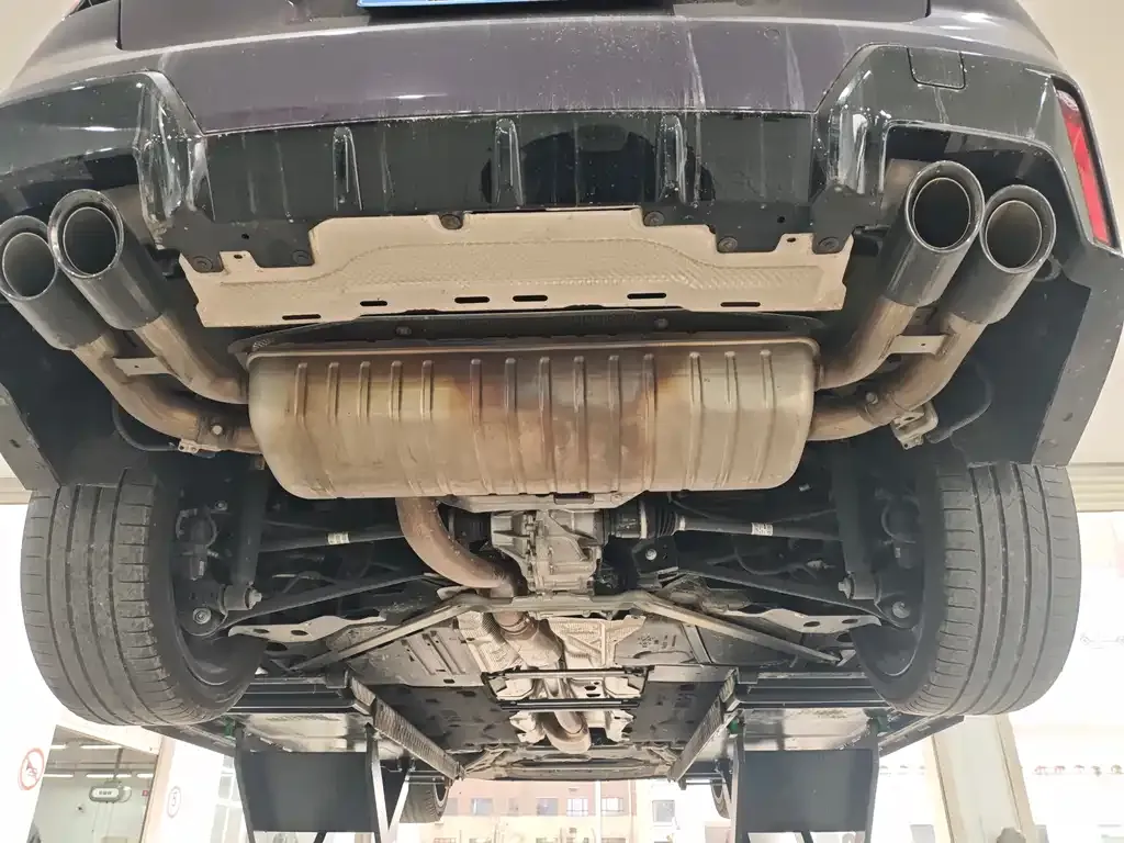 BMW M235L 2025 из CN, фото 5