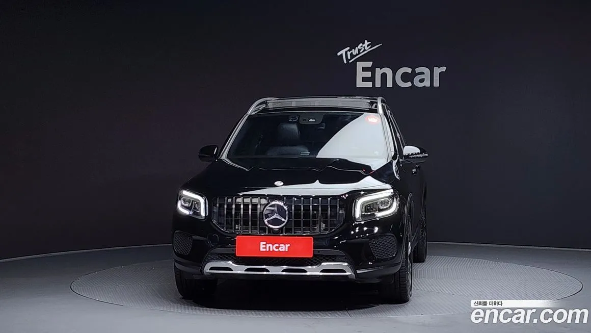 Mercedes-Benz GLB-Class — фото 5