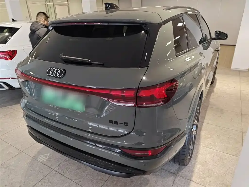 Audi Q6L e-tron 2025 из CN, фото 3