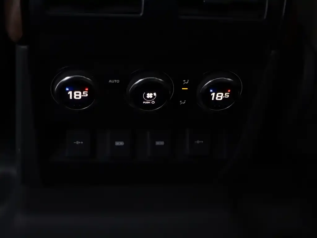 Land Rover Defender 2021 из CN, фото 2