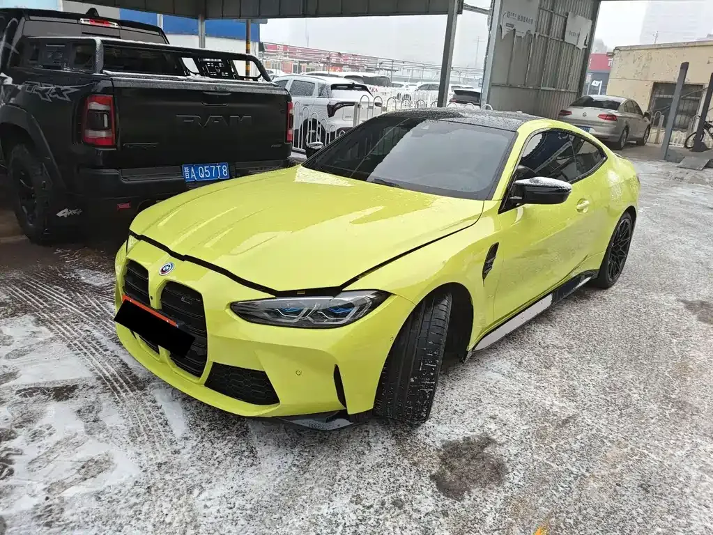 BMW M4 — фото 1