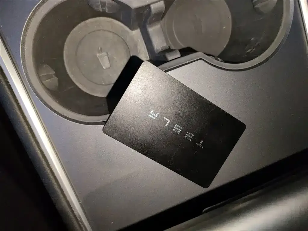 Tesla Model Y 2023 из CN, фото 9