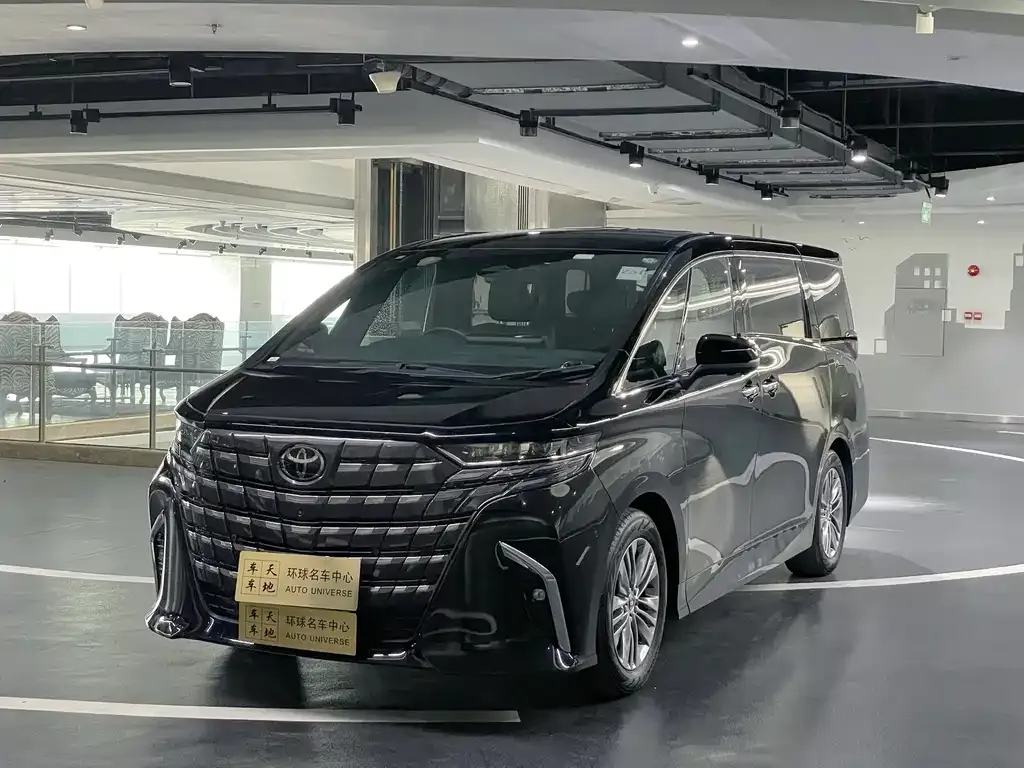 Toyota Alphard — фото 3