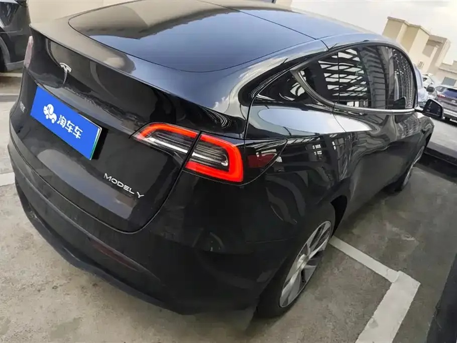 Tesla Model Y 2023 из CN, фото 10