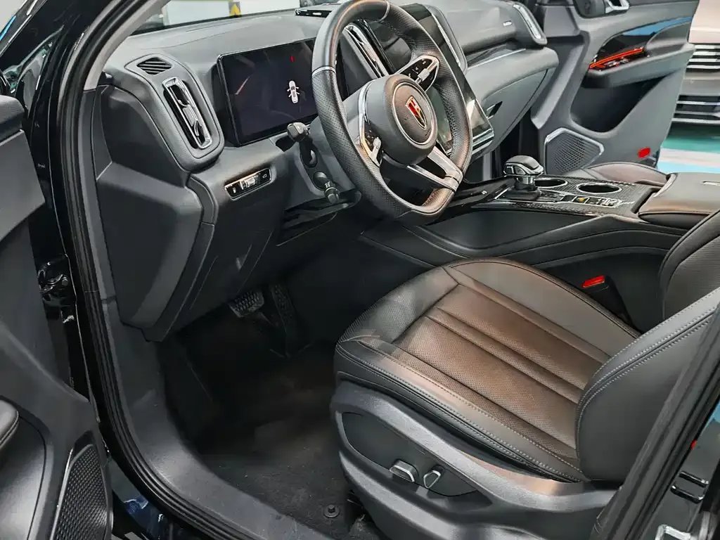 Hongqi HS3 PHEV 2024 из CN, фото 3