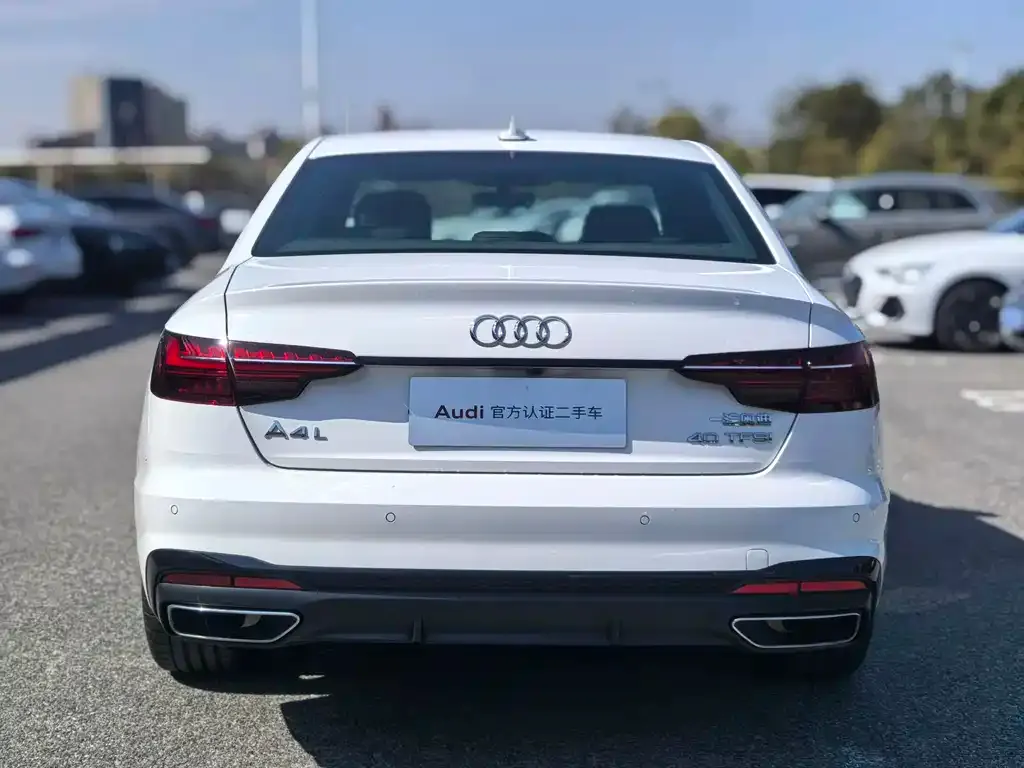 Audi A4L 2024 из CN, фото 4