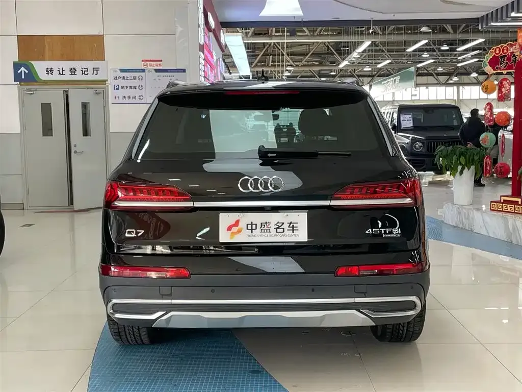 Audi Q7 2022 из CN, фото 3