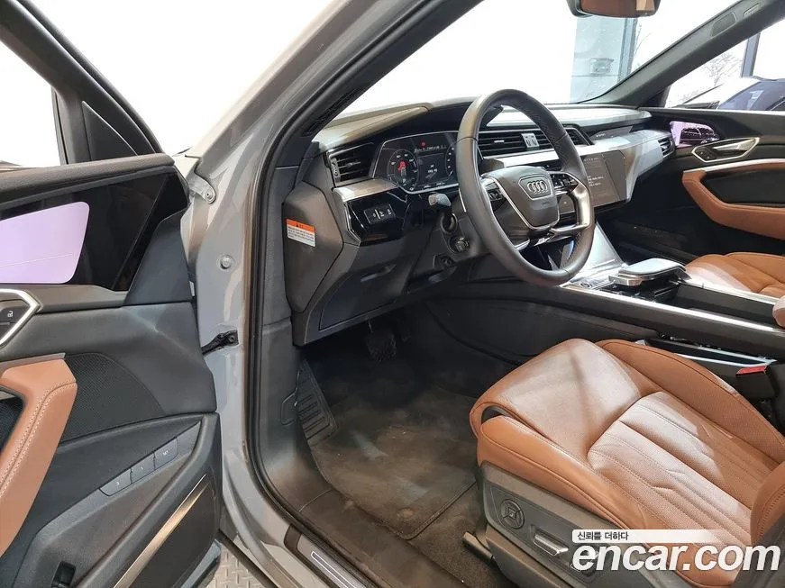 Audi Q8 e-tron 2024 из KR, фото 2