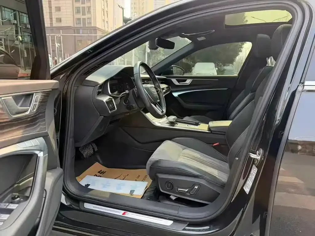 Audi A6L 2024 из CN, фото 3