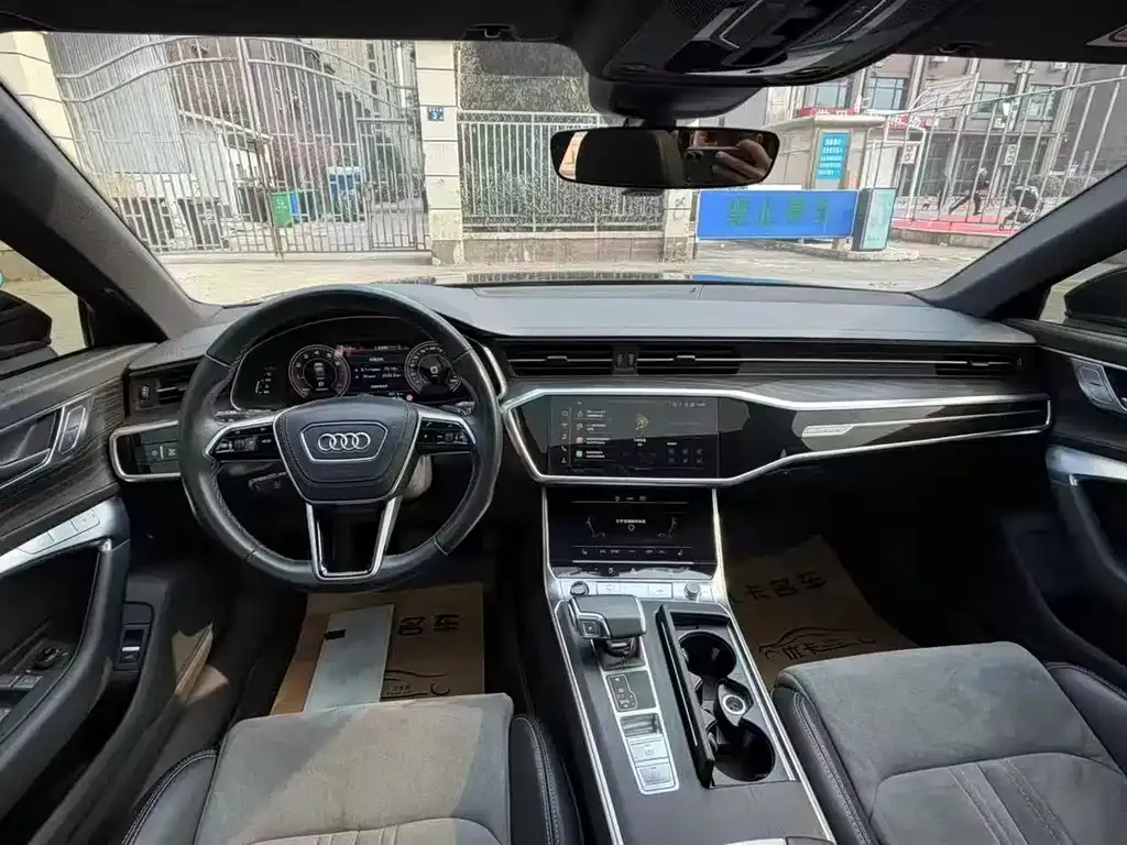 Audi A6L 2024 из CN, фото 5