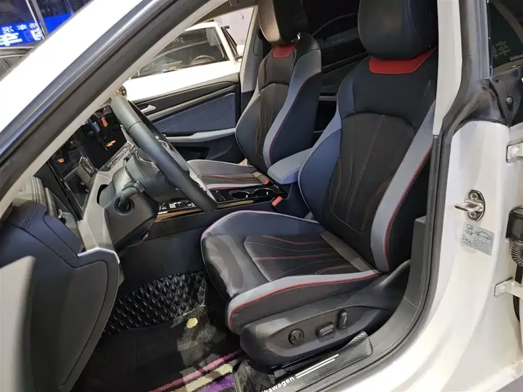 Volkswagen Lamando 2023 из CN, фото 2