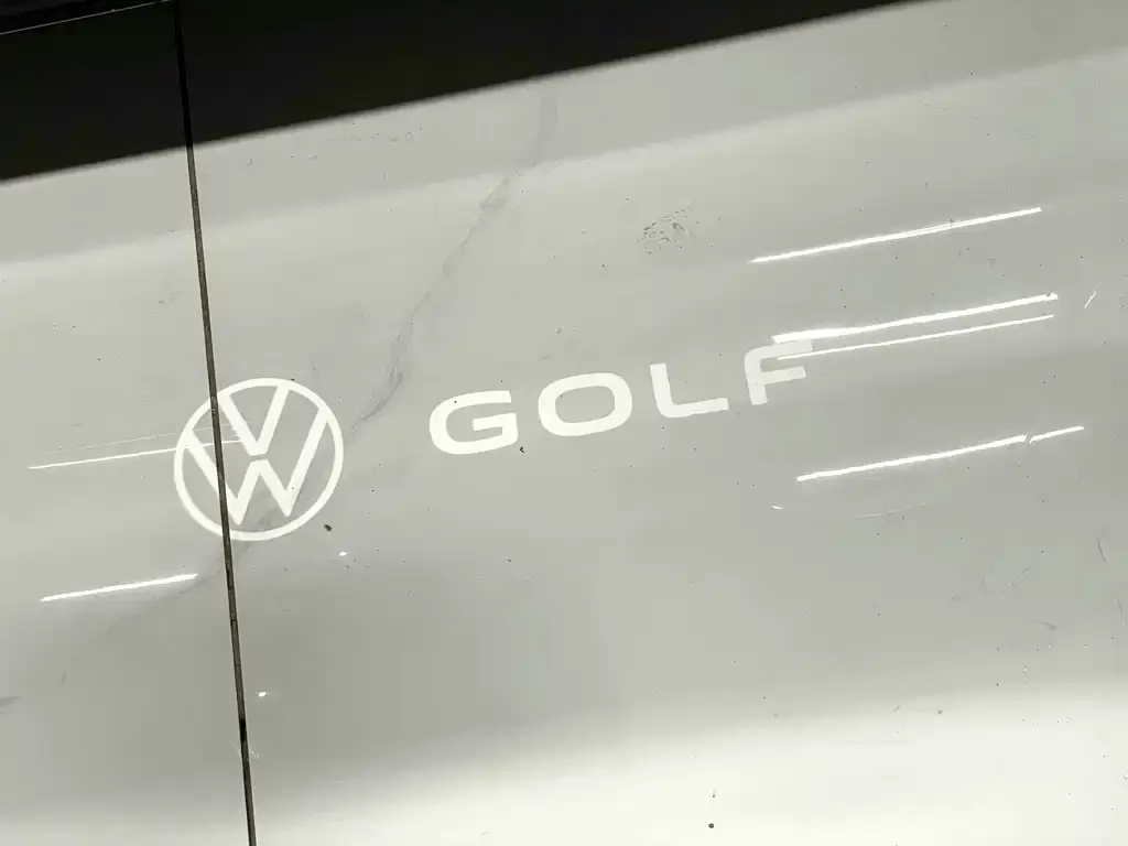 Volkswagen Golf 2023 из CN, фото 4