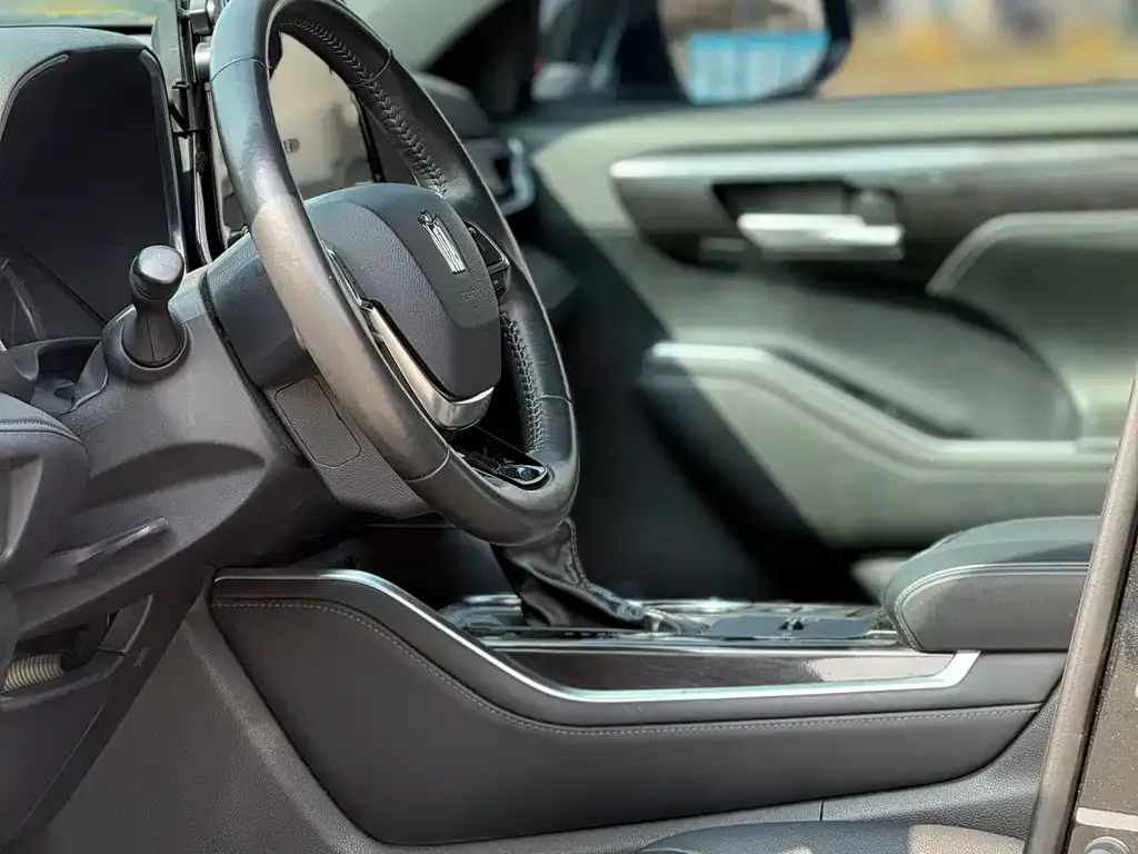 Toyota Crown Kluger 2023 из CN, фото 3