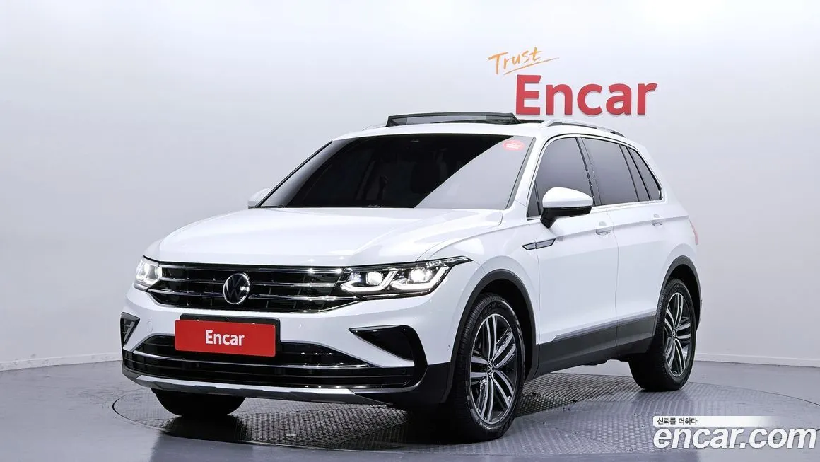 Volkswagen Tiguan — фото 1