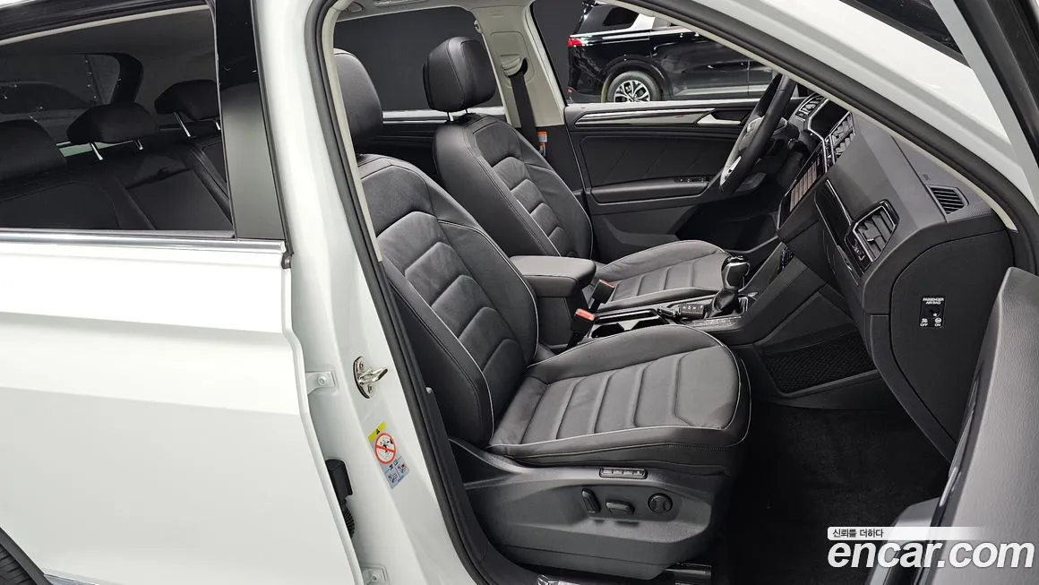 Volkswagen Tiguan — фото 7