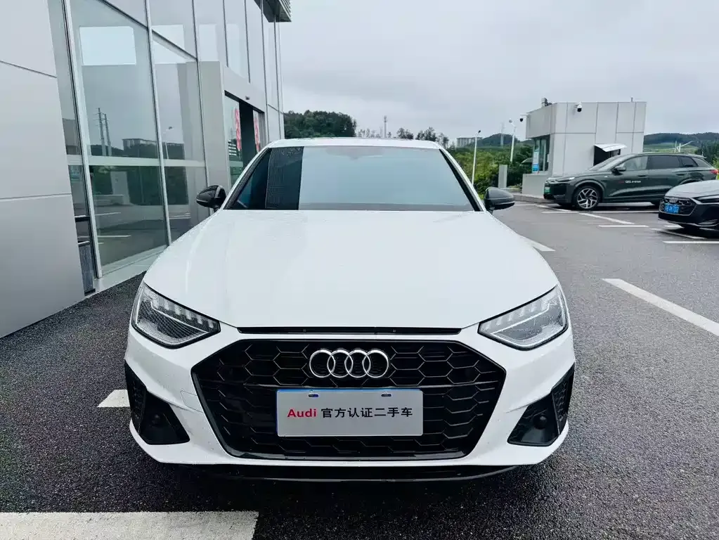 Audi A4L 2025 из CN, фото 2