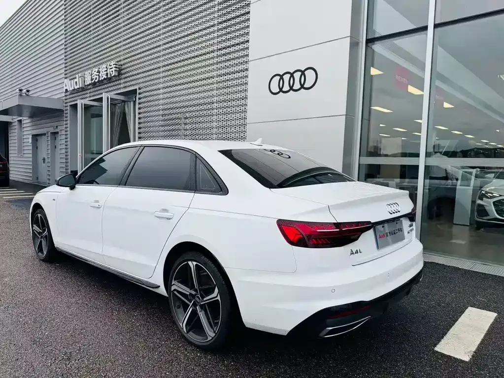 Audi A4L 2025 из CN, фото 7