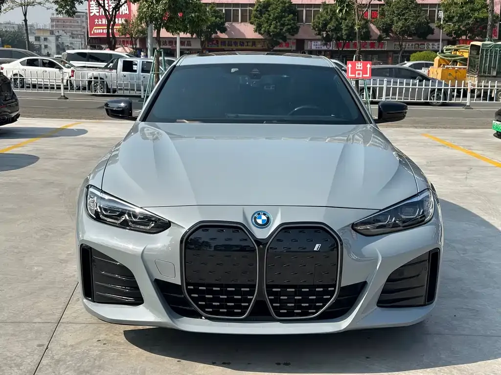 BMW i4 2022 из CN, фото 7