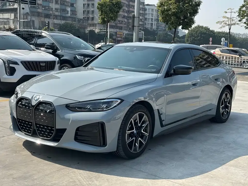 BMW i4 2022 из CN, фото 3