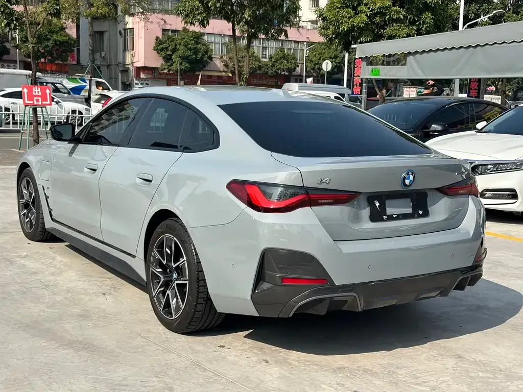 BMW i4 2022 из CN, фото 9