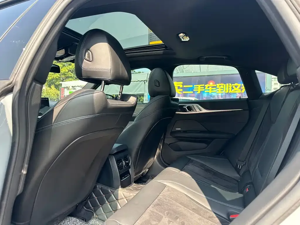 BMW i4 2022 из CN, фото 5