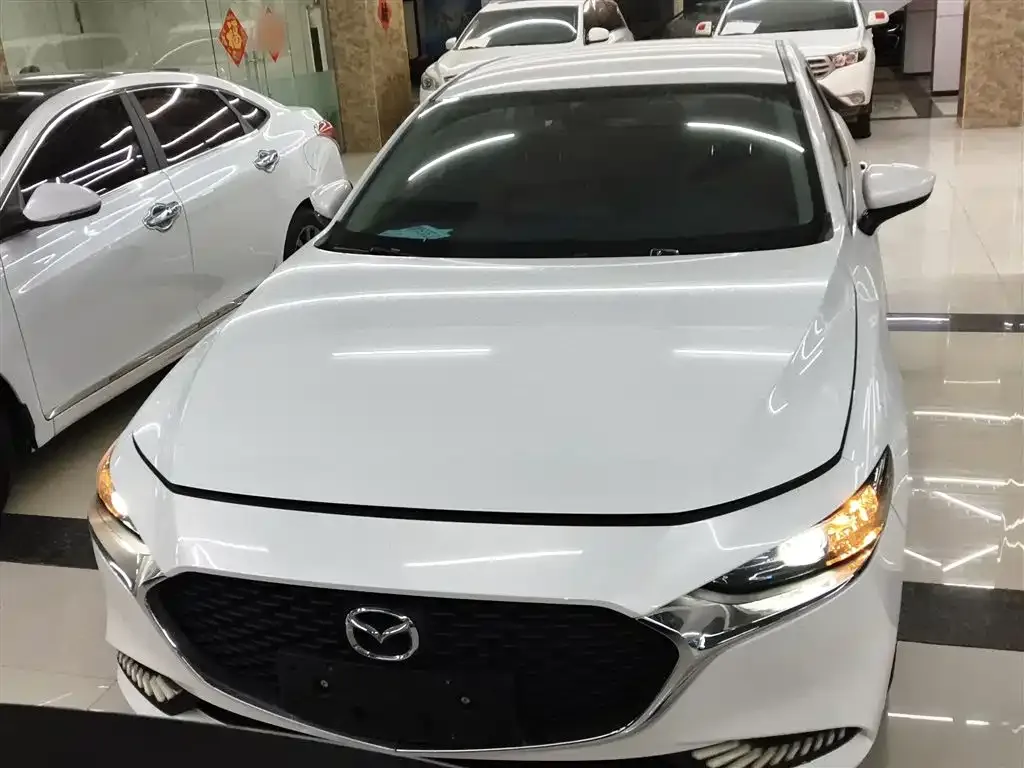 Mazda 3 Axela 2021 из CN, фото 2