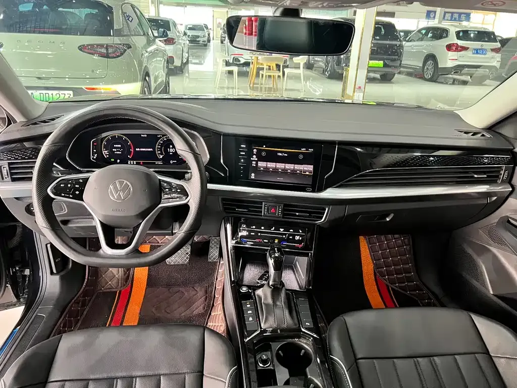Volkswagen Passat 2023 из CN, фото 4