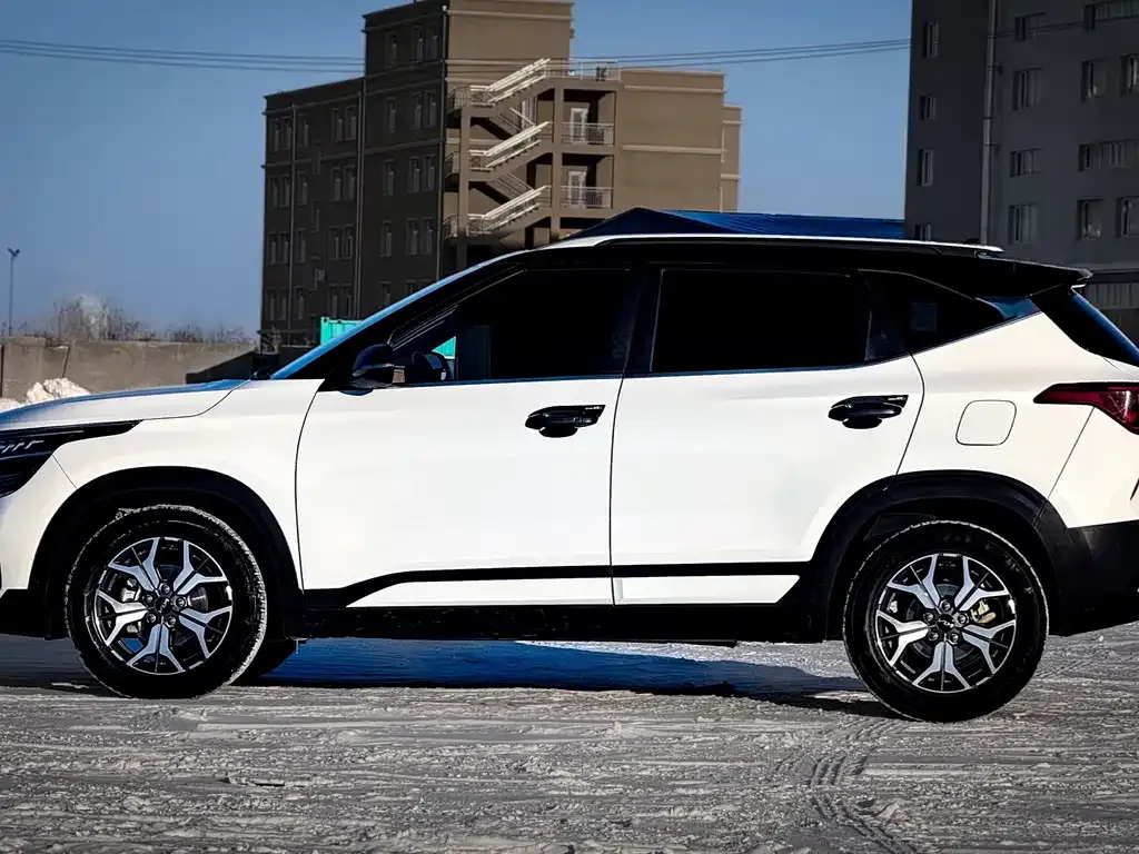 Kia KX3 2022 из CN, фото 4