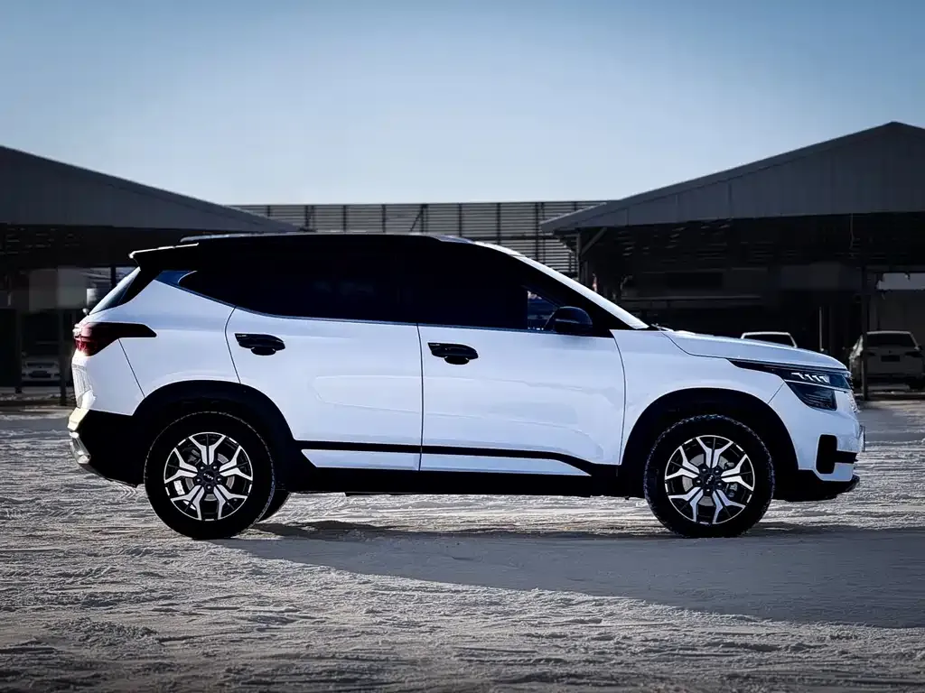 Kia KX3 2022 из CN, фото 5