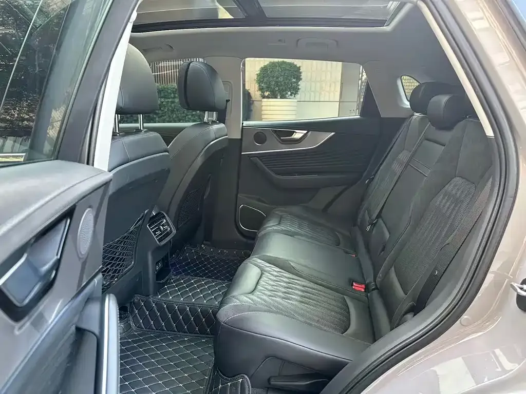 Hongqi HS5 2023 из CN, фото 9
