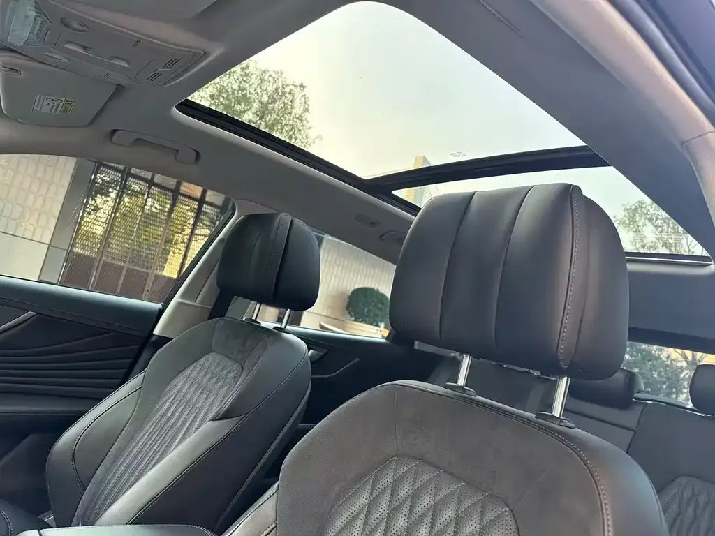Hongqi HS5 2023 из CN, фото 4