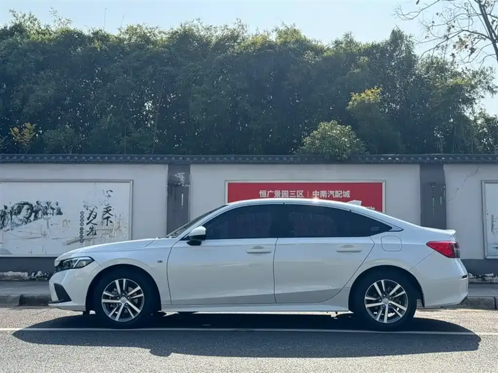 Honda Civic — фото 8