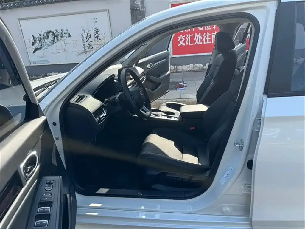 Honda Civic — фото 10