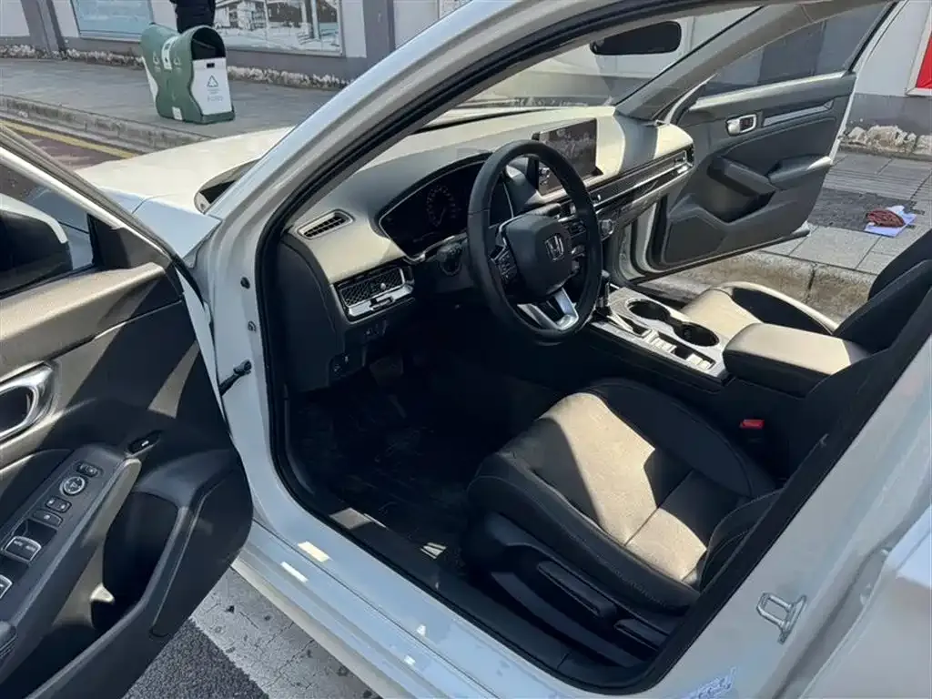 Honda Civic — фото 3