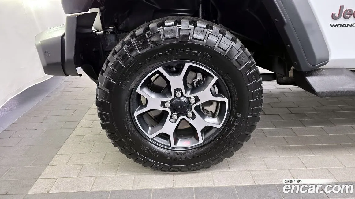 Jeep Wrangler 2023 из KR, фото 9
